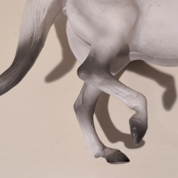 Breyer No. 475 Pluto the Lipizzanzer - Picture 10 of 13
